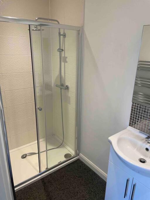 2 Bed City Centre Flat Бат Екстериор снимка