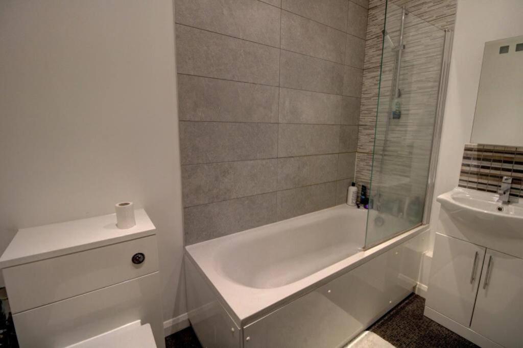 2 Bed City Centre Flat Бат Екстериор снимка