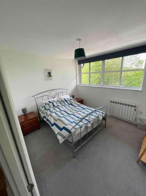 2 Bed City Centre Flat Бат Екстериор снимка